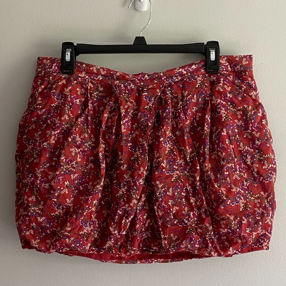 Zara Basic Bubble Hem Mini Skirt Juniors Size LARGE - Pre-Owned - Picture 1 of 7